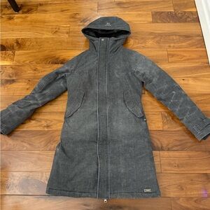 TNA Aspen Parka Grey. Size Small.